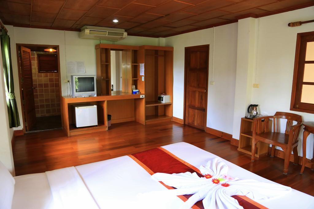 Hotel Reuanthai Village 2*