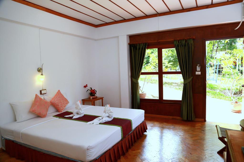 Hotel Reuanthai Village 2*