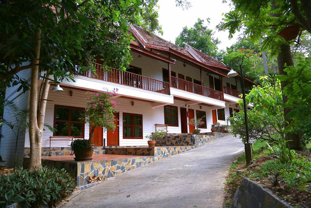 Hotel Reuanthai Village 2*