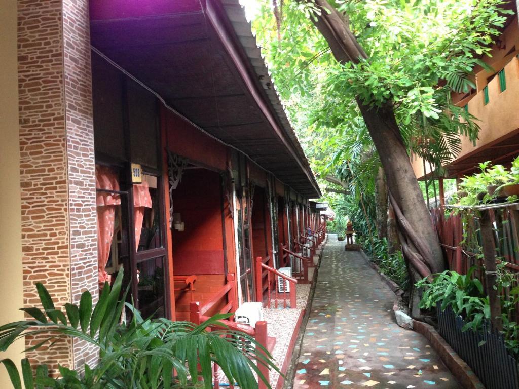 Relax Hotel