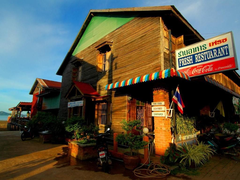Mango House Seafront And Apartment