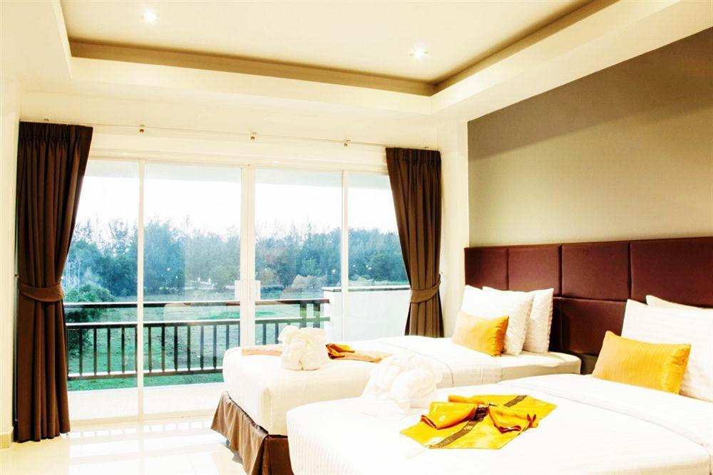 Amin Bang Tao Beach (Phuket)