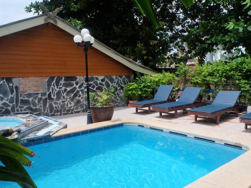 Relax 2* Chaweng (Koh Samui)