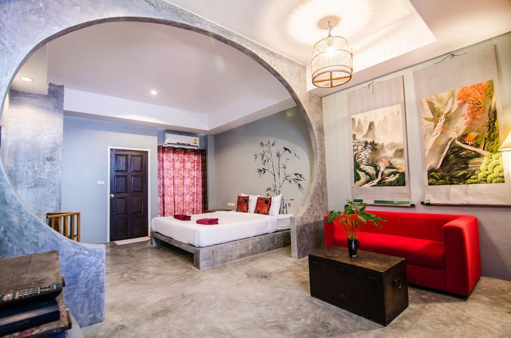 Chic Boutique Hotel 3*