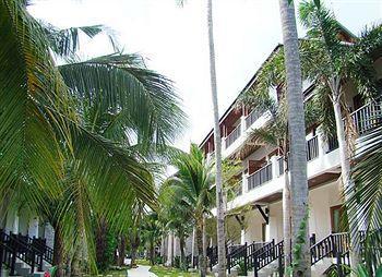 Marina Resort 3*