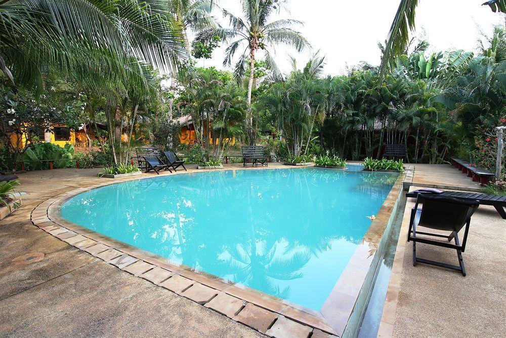 Relax Bay Resort 3*