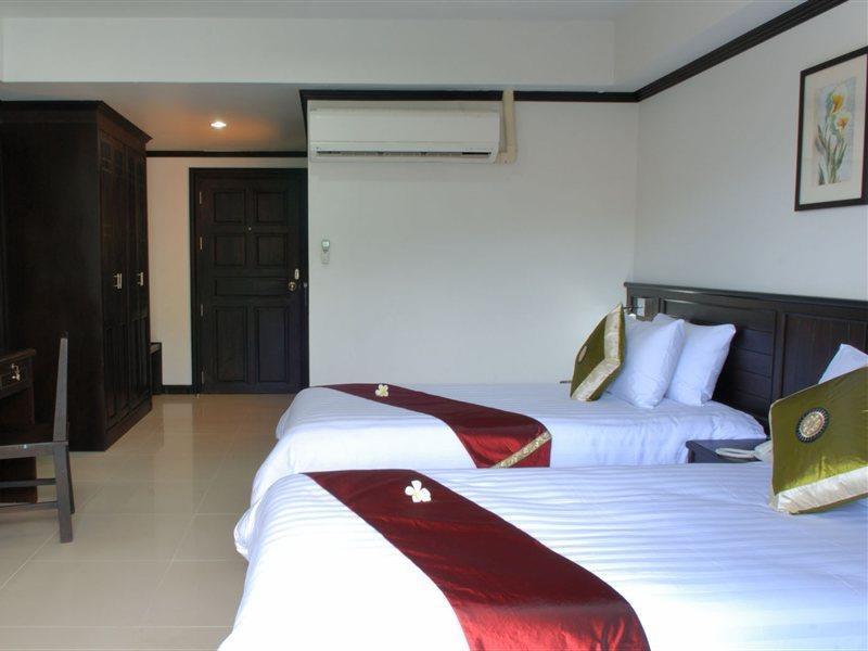 Hotel First Chaweng (Koh Samui)