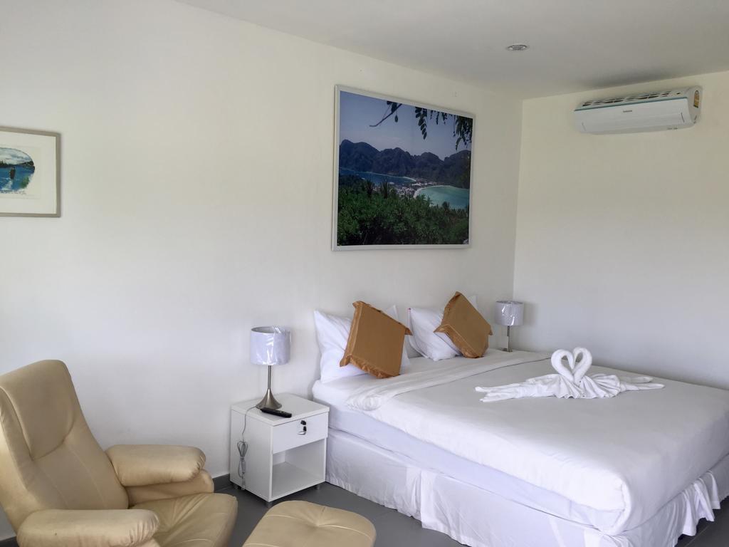 Aparthotel Nadivana Serviced 3*