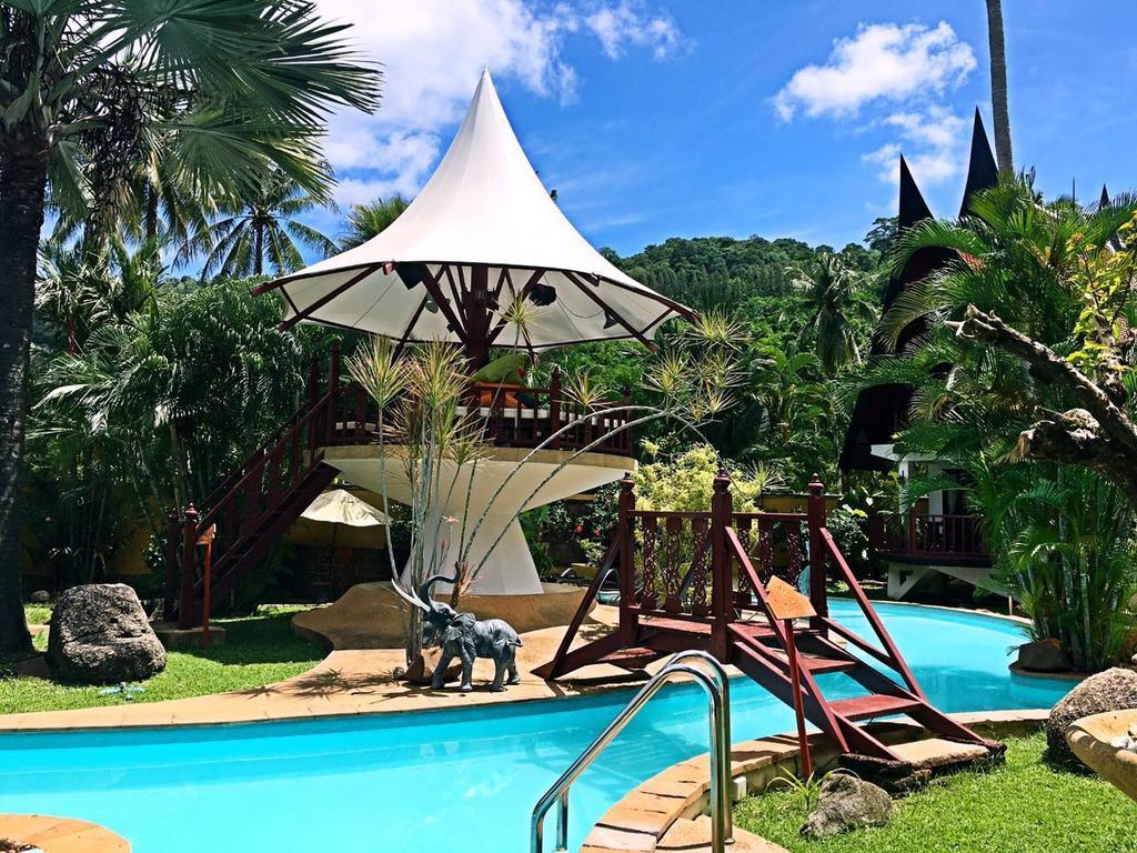 Coco Palace Resort Nai Harn