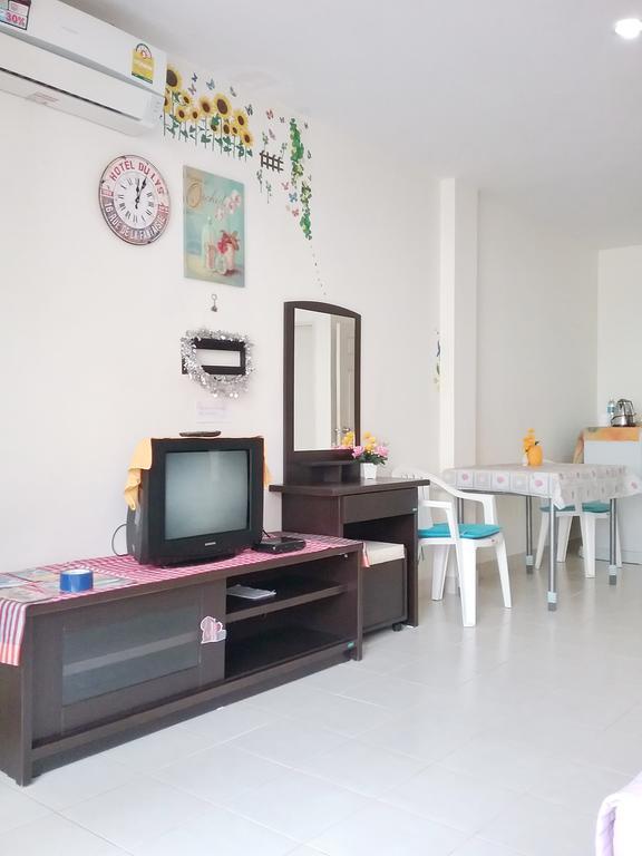 Hotel We Kata Beach (Phuket)