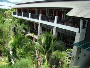 Marina Resort