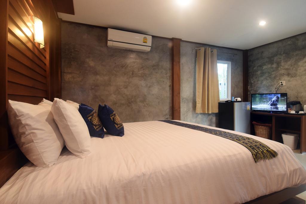Baanphong Lanta Holiday home *