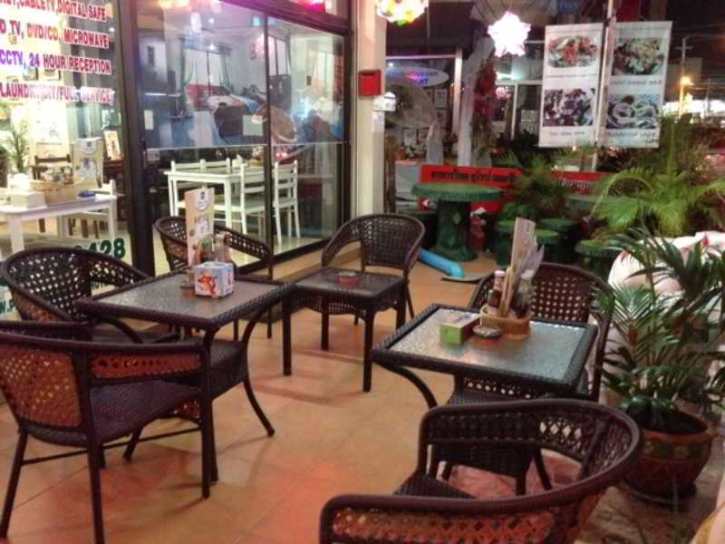 Pattaya Holiday Lodge Apartamento
