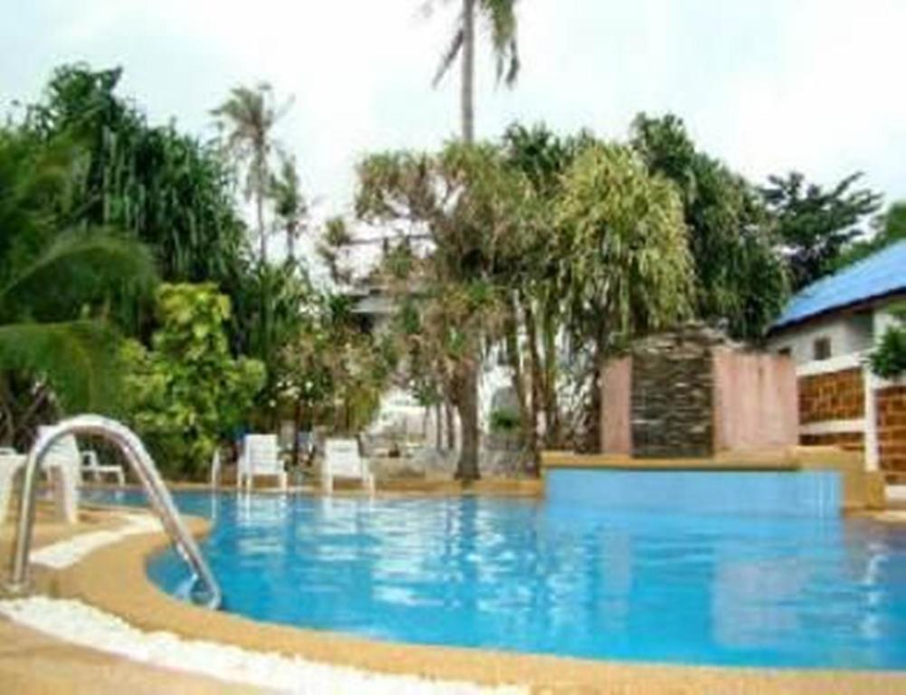 Marina Resort 3*