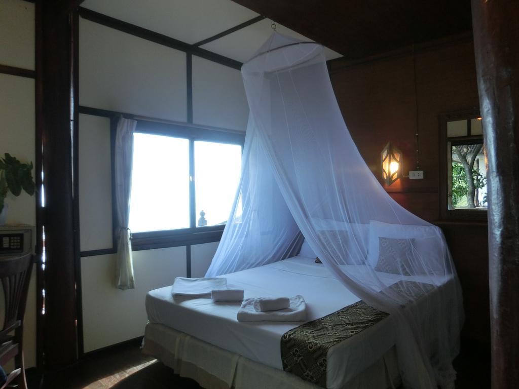Bamboo Bay 3*