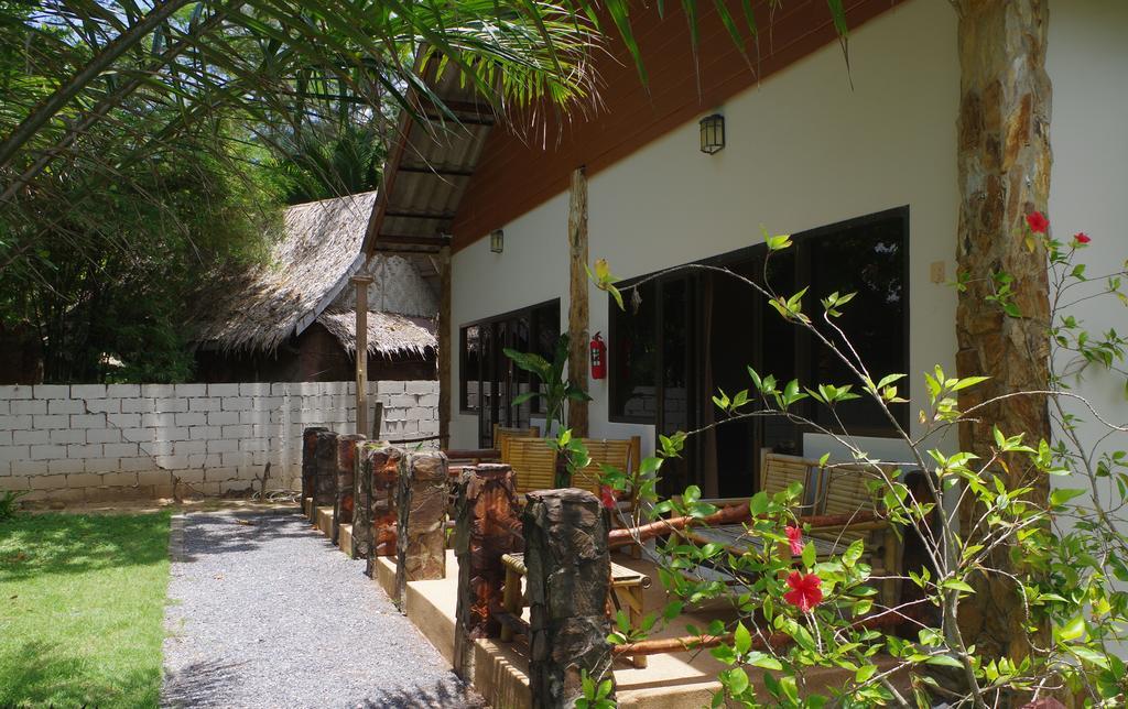Thai House Resort