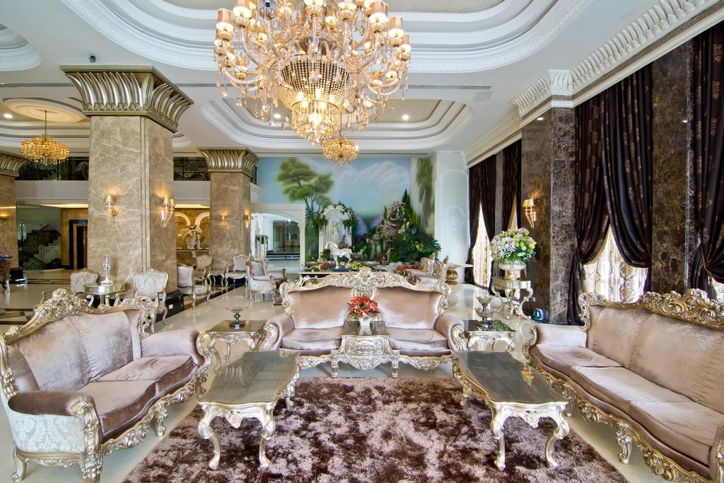 Lk The Empress Hotel 4*