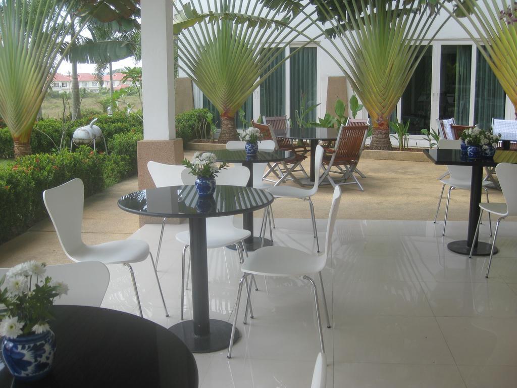 Nadivana Serviced 3*
