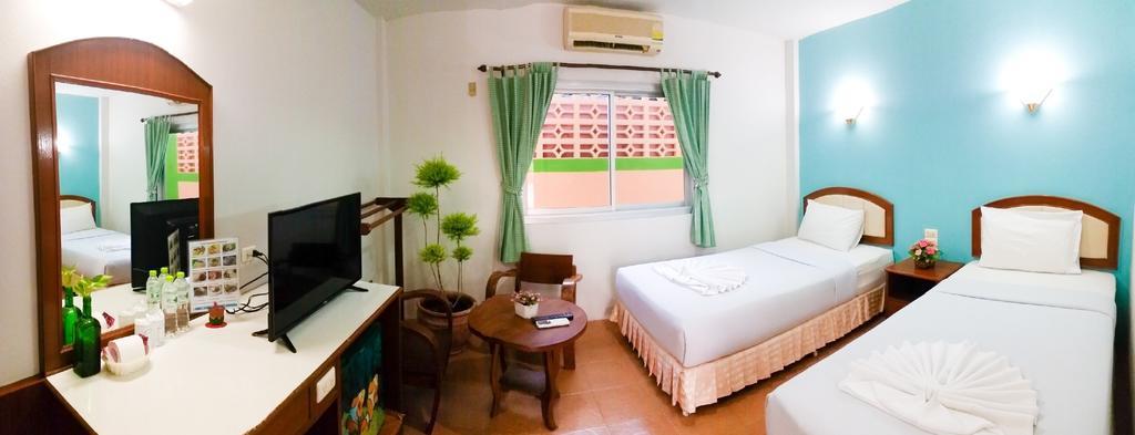 Hotel J.holiday 3*