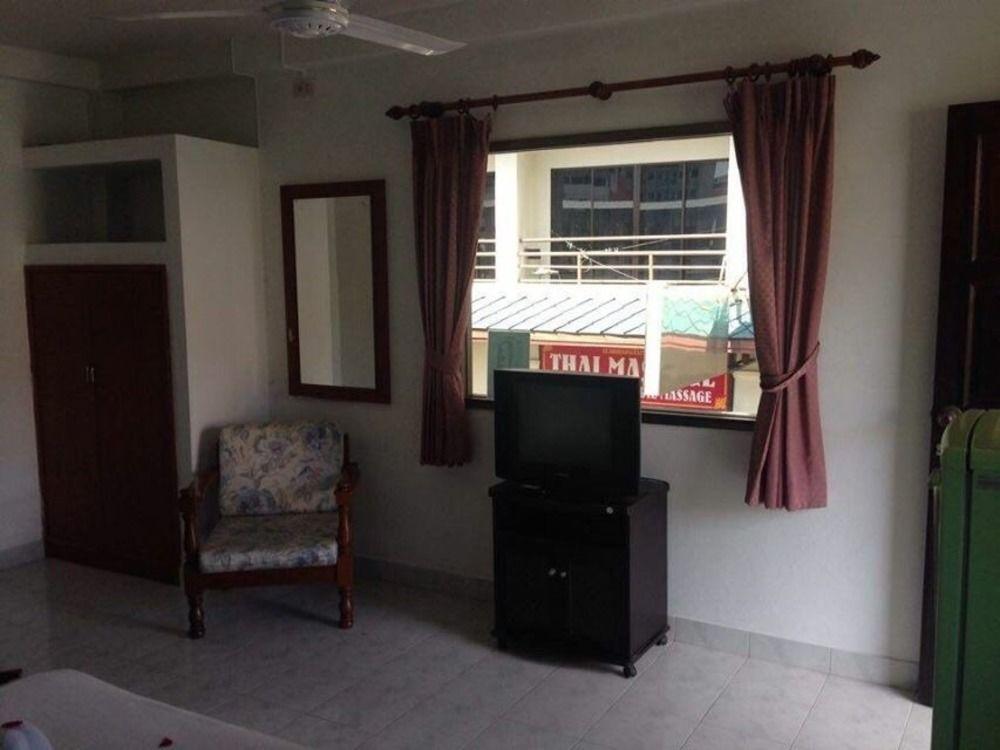 Hostel Mypatong Social *