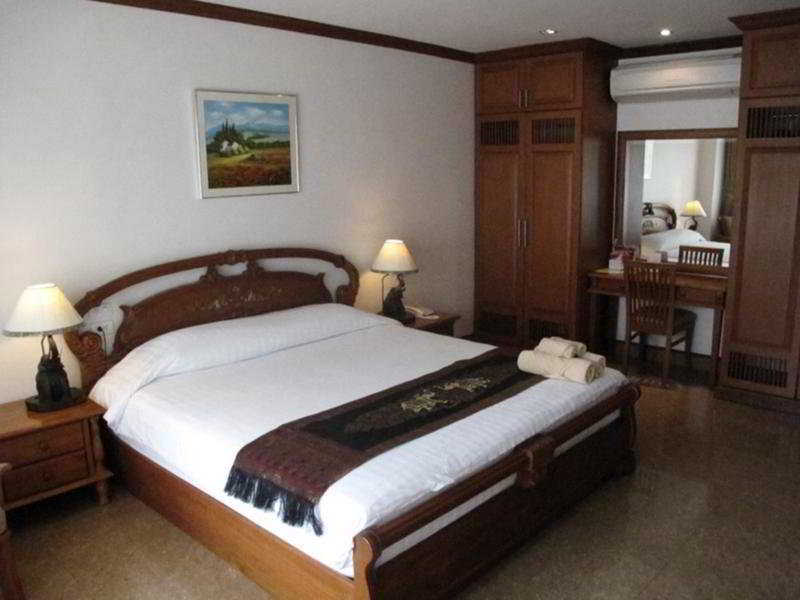 Hotel Aiyaree Place Sha 4*