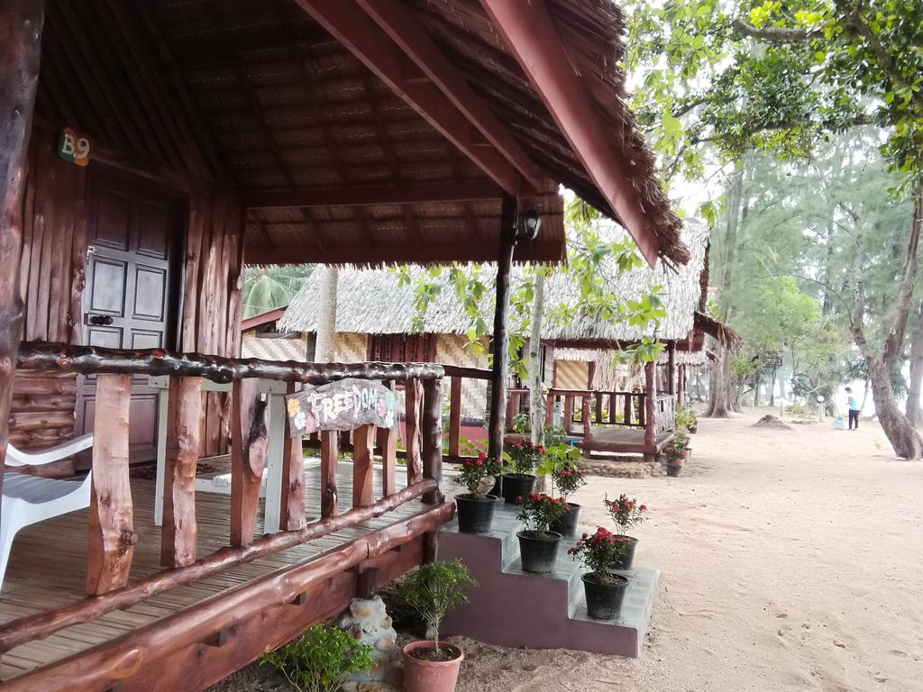 Resort Kohjum Freedom Koh Jum