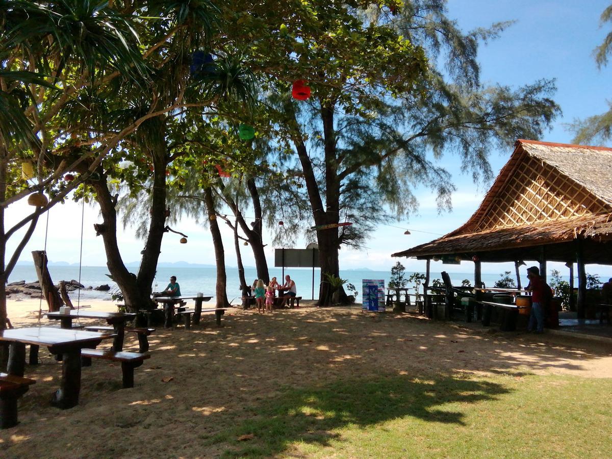 Kohjum Freedom 3* Koh Jum