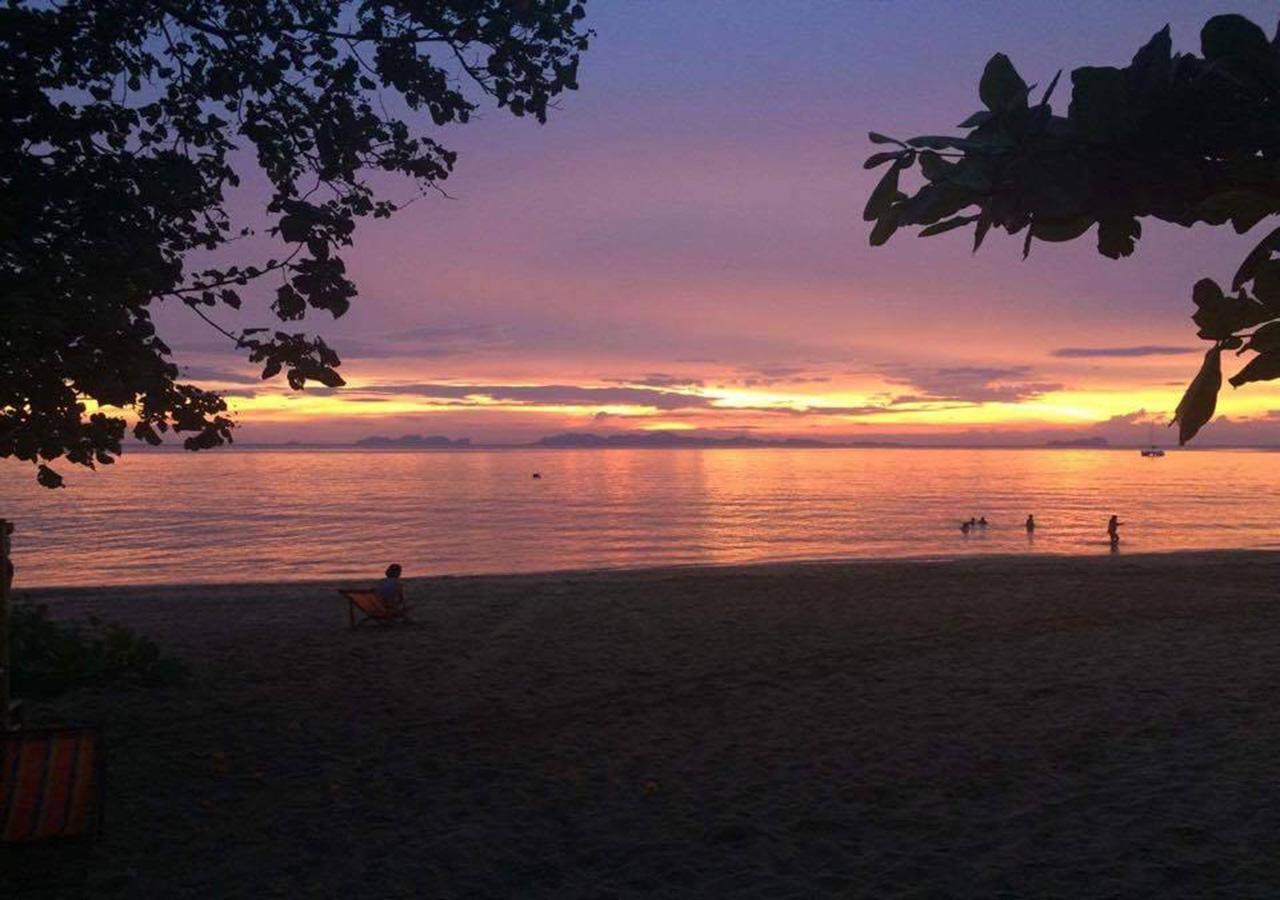 Sun Smile Koh Jum