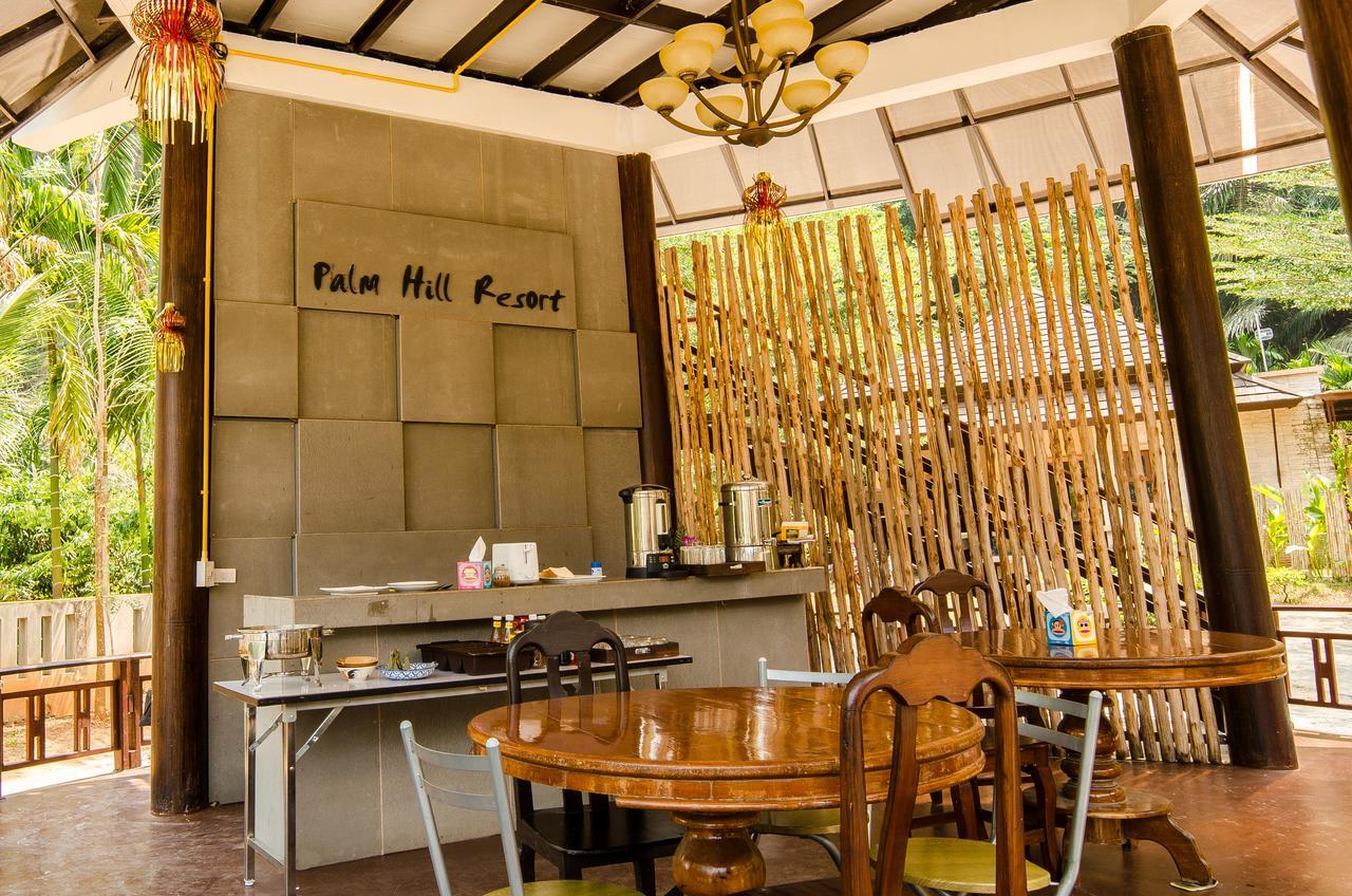 Palms Hill 3*