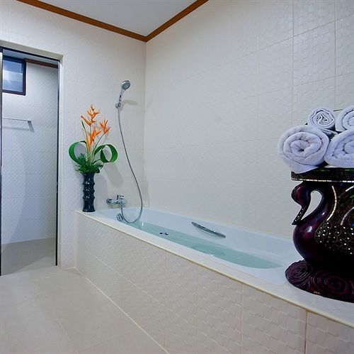 Resort Lipa Bay 3*