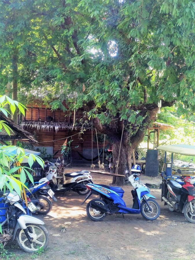 Guest house Easy Huts 2*