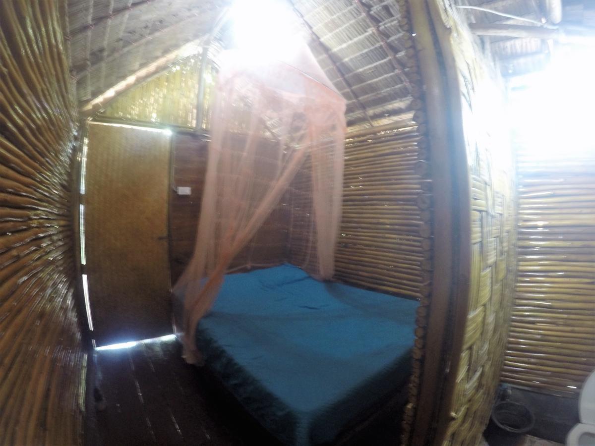 Guest house Easy Huts 2*