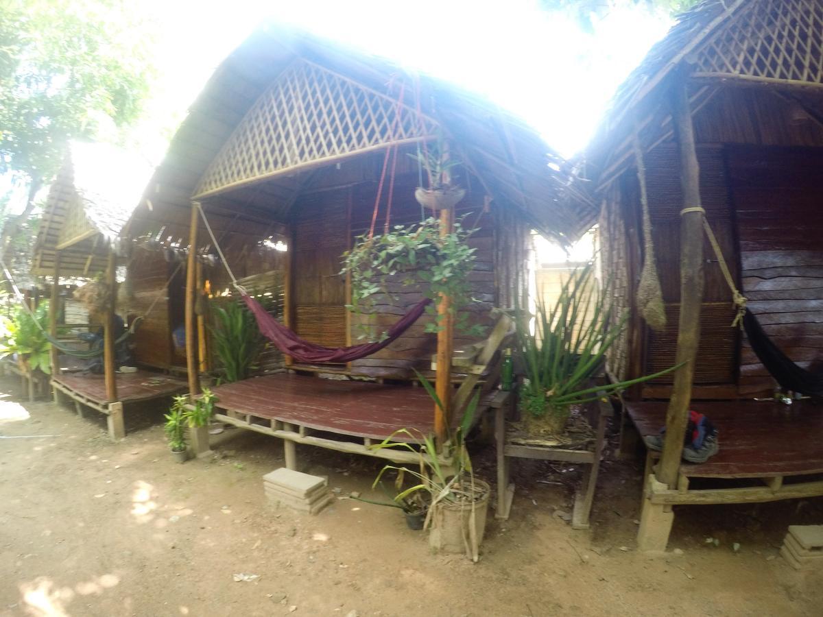 Easy Huts Koh Lanta