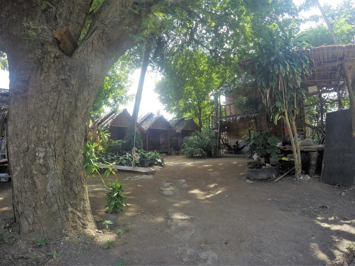 Easy Huts Koh Lanta