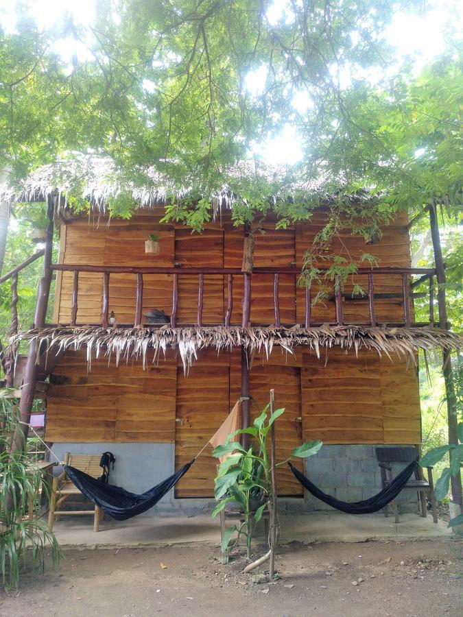 Easy Huts Guest house 2*