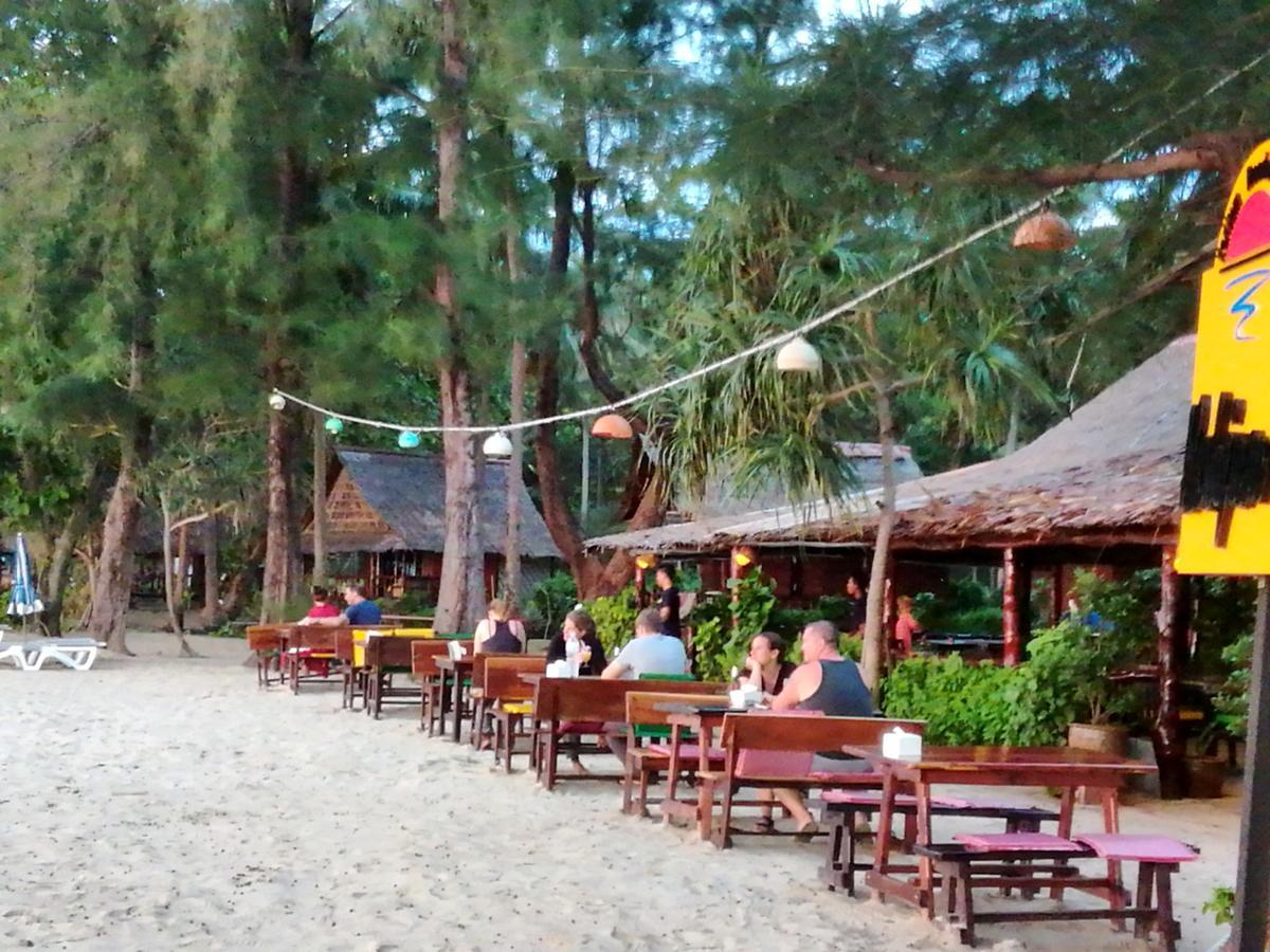 Kohjum Freedom Resort Koh Jum