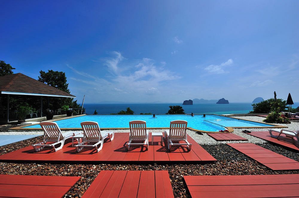 Resort Cliff