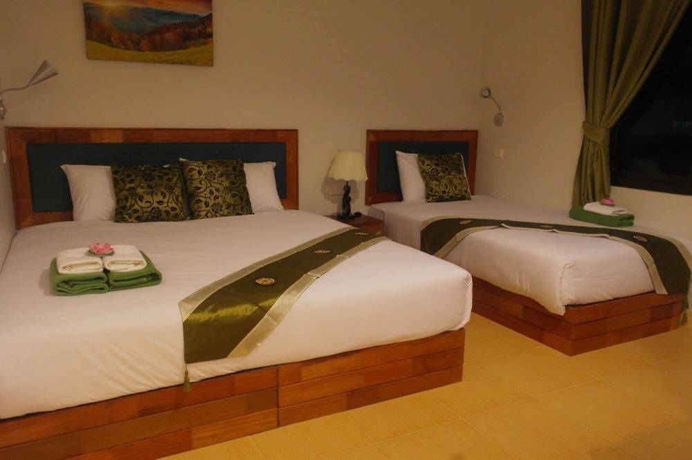 Hotel Lanta At - Sha Extra