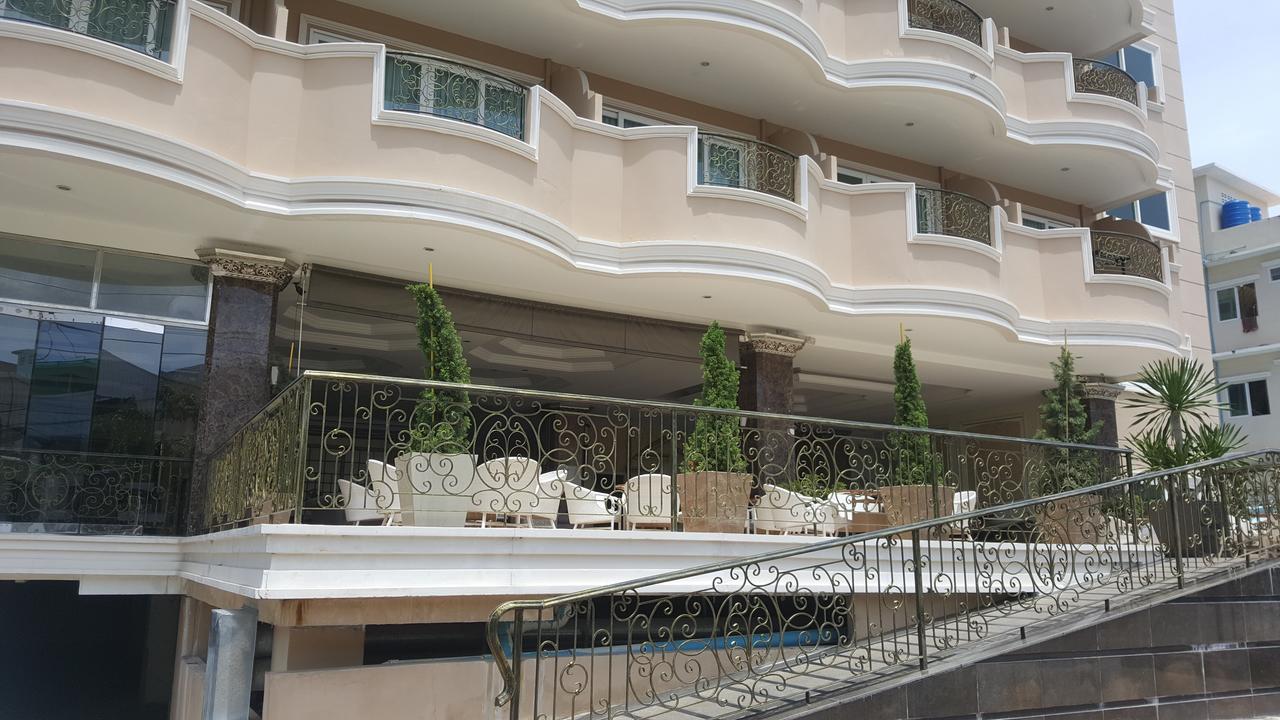 Hotel Lk Noble