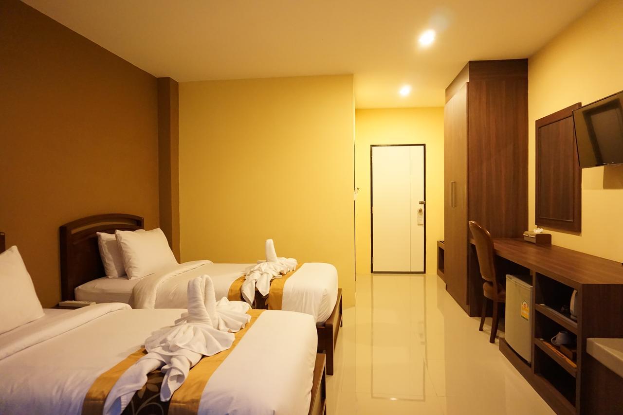 Moon Budget Hotel
