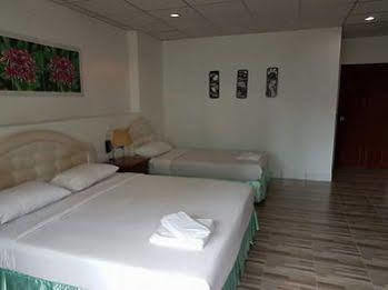 Welcome @ Karon Beach. Single From Only 500 Baht 2* Phuket