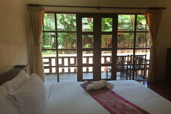 Palms Hill Resort 3*