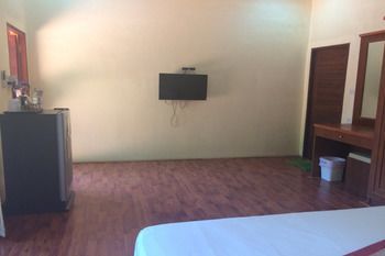 Palms Hill Resort 3*