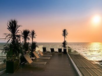 Reflection Jomtien Beach Condo By Dome Hotel 3*