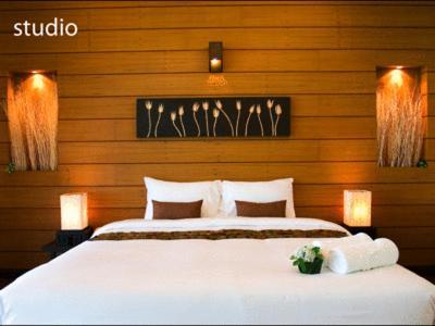 La Moon And Restaurant Hotel