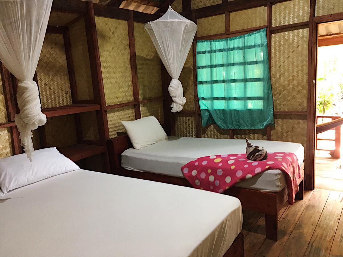 Resort Hutyee Boat 3*