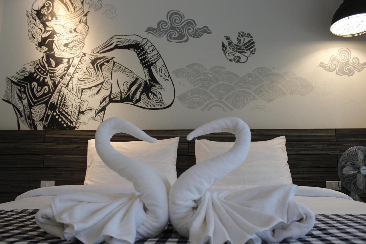 Paradise 3*