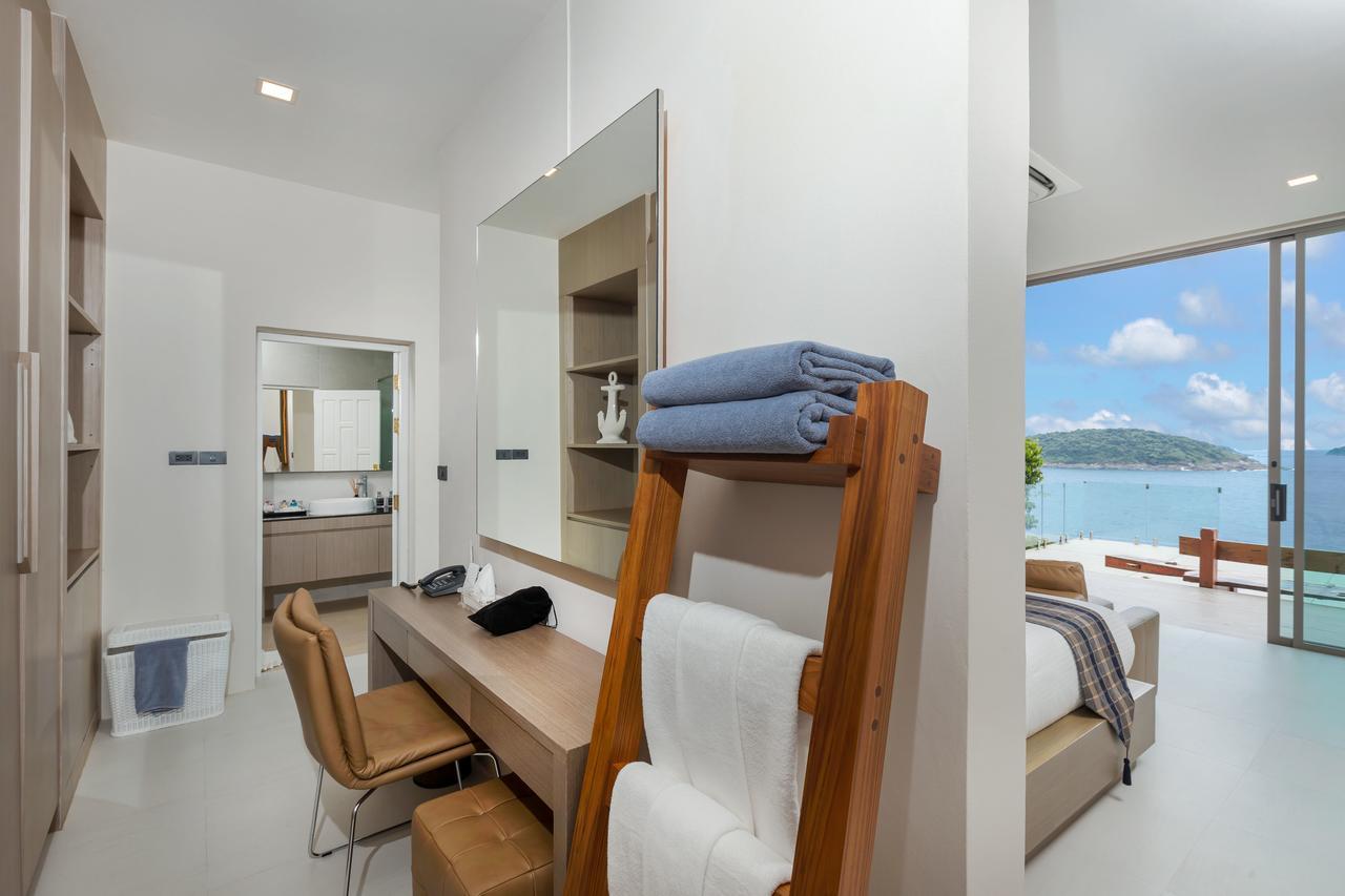 Thousand Hills - 9 Bedroom Luxury Villa, Nai Harn Beach Villa