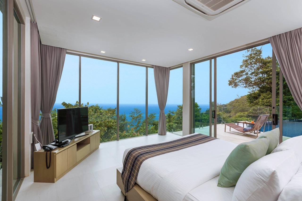 Thousand Hills - 9 Bedroom Luxury Villa, Nai Harn Beach Villa *
