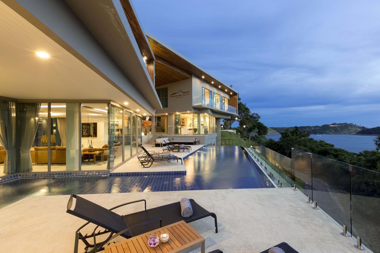 Thousand Hills - 9 Bedroom Luxury Villa, Nai Harn Beach Villa *